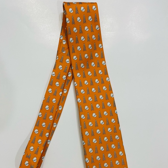 Vineyard Vines custom collection Chesapeake Energy orange tie NWOT - Picture 5 of 7